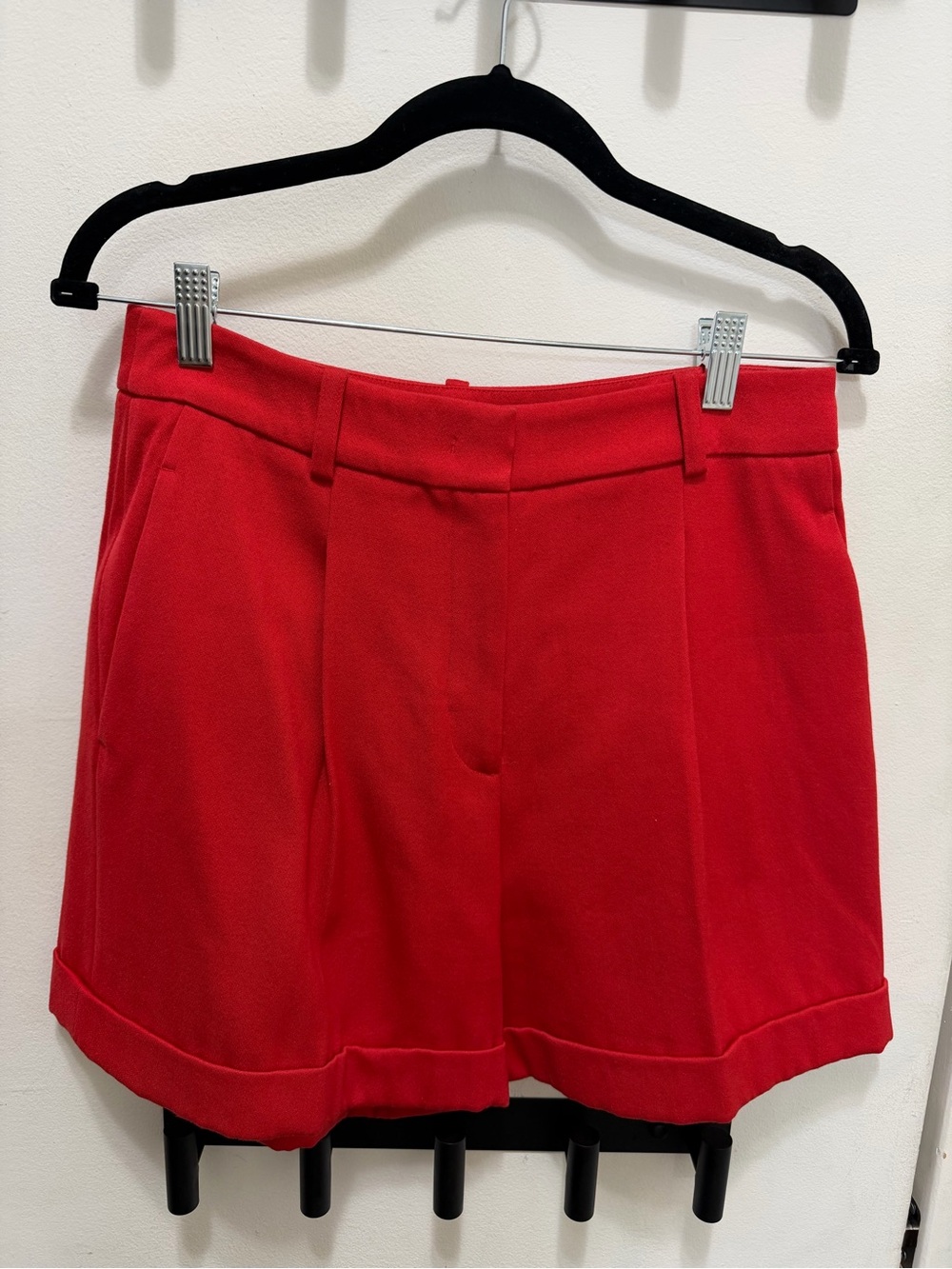 Michael Kors Collection Red High-Waist Tailored Cuffed Shorts